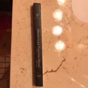 Younique eye liner